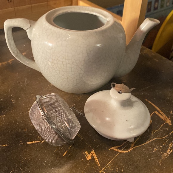 Ceramic Tea Pot - Picture 3 of 3